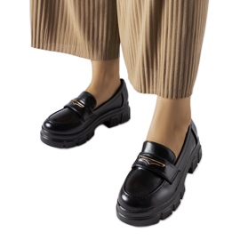 Fuori crne mokasine s vidljivim gazištem crno