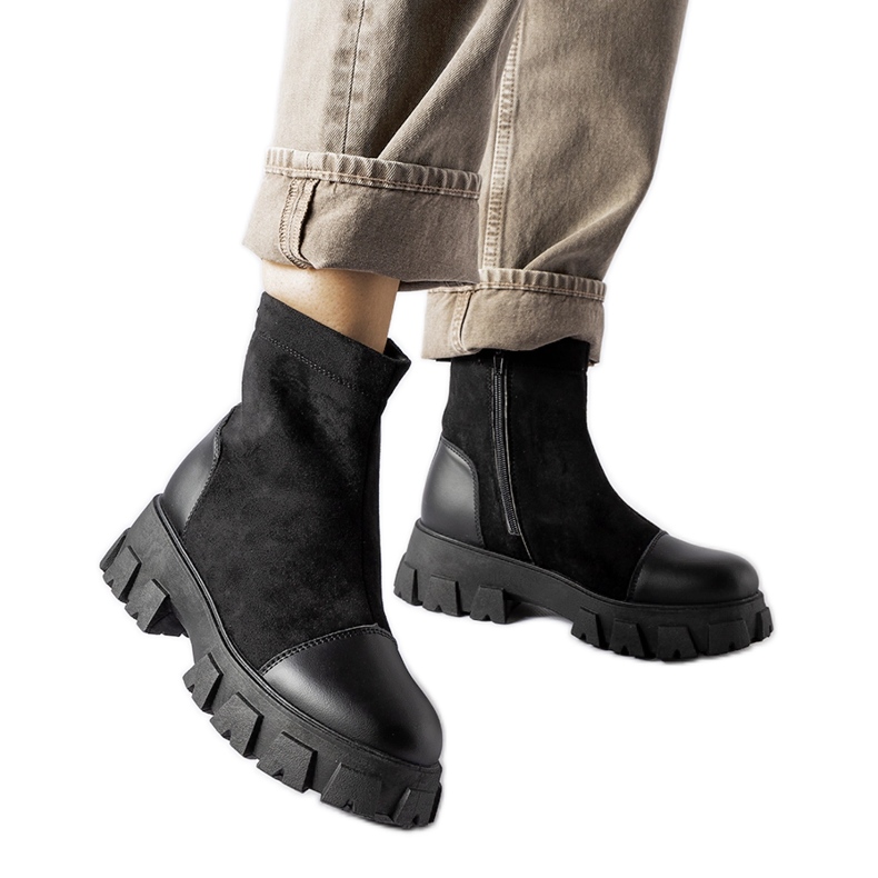 Radni dijelovi od crne eko antilop kože s gazištem Milo B026-17 Black crno