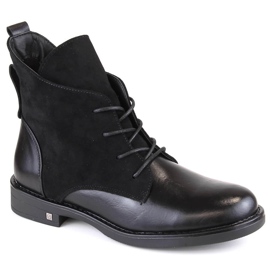 Ženske čizme na ravnu petu s izoliranim crnim Potocki SZ12080 crna