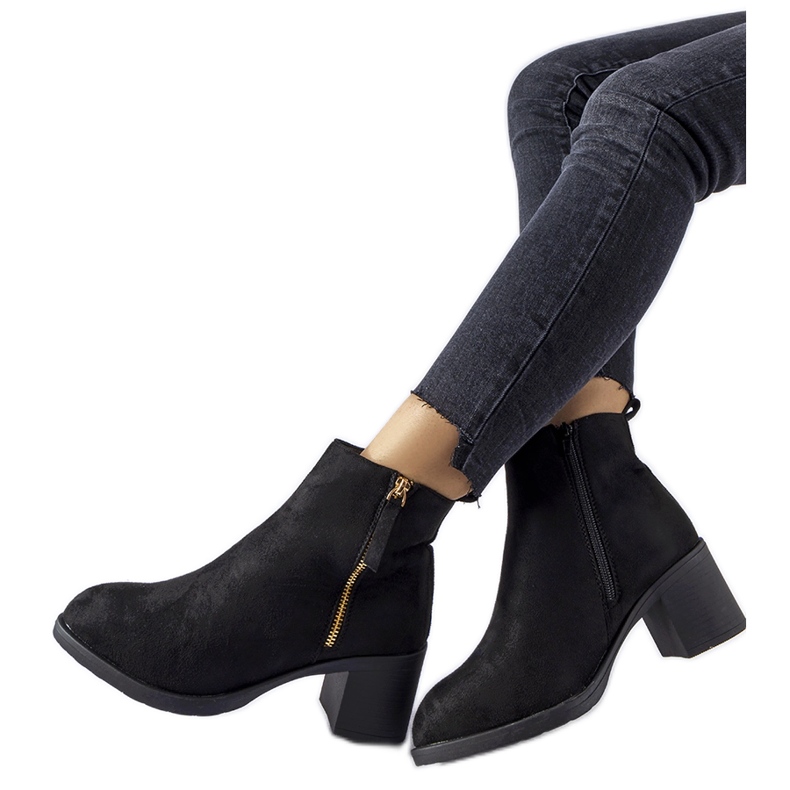 Ivano crne gležnjače od eko brušene kože na nisku petu crno