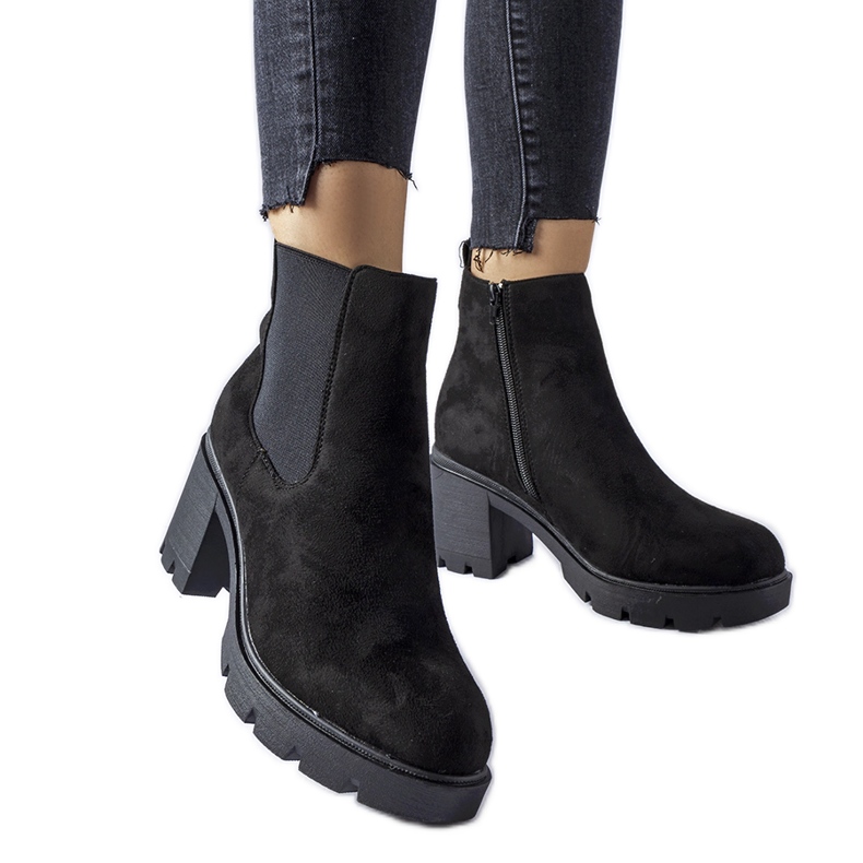 Crne gležnjače s debelom petom iz Tobiassena crno