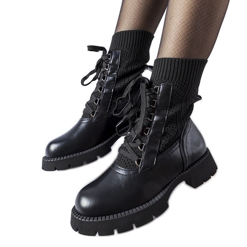 Crne ažurne tenisice marke Portico crno