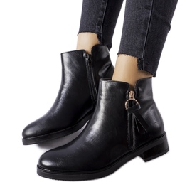 Crne izolirane klasične Corciano gležnjače crna