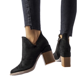 Artemisia crne gležnjače na visoku petu crna