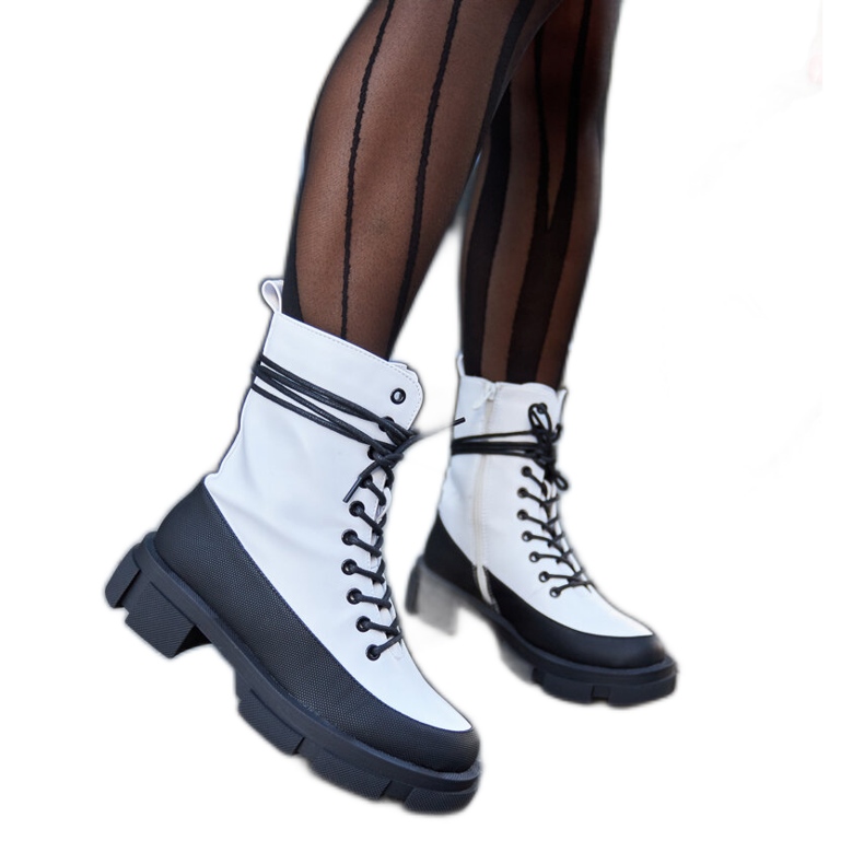 Bijelo-crni izolirani radnici Apodaca bijela