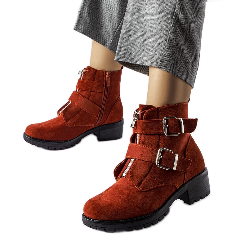 Crvene izolirane gležnjače s ugodnim patentnim zatvaračem crvena