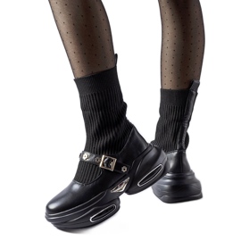 Crne gležnjače s gornjim dijelom od Ivana crna