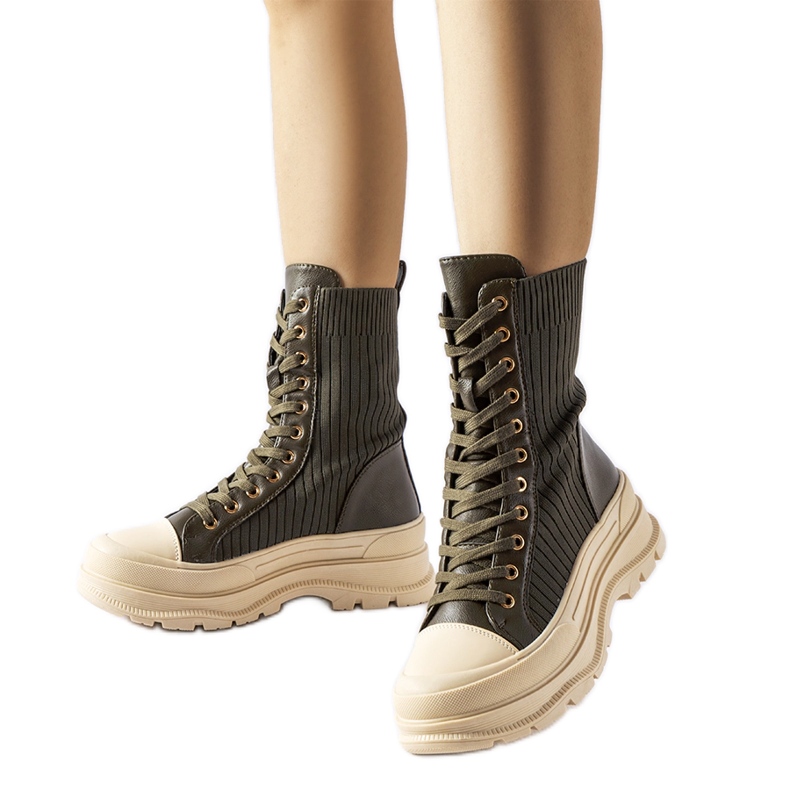 Tamno zelene čizme sa svijetlim debelim potplatom Vitto zelena