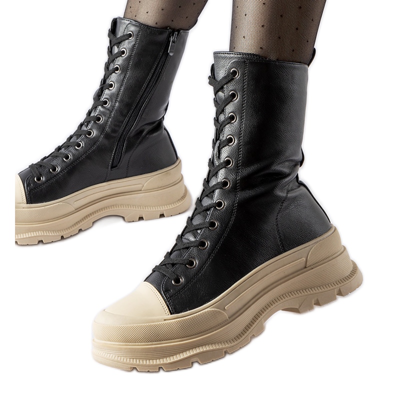 Crne izolirane cipele s debelim potplatom Giselda crno