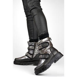 Laila tople ženske čizme za snijeg s čičkom crna