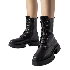 Crne izolirane gležnjače na vezanje marke Aeroporto crna