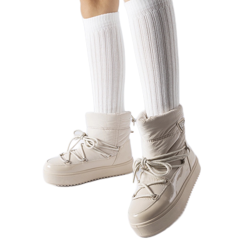 Bež izolirane čizme za snijeg s elastičnom Oslavia