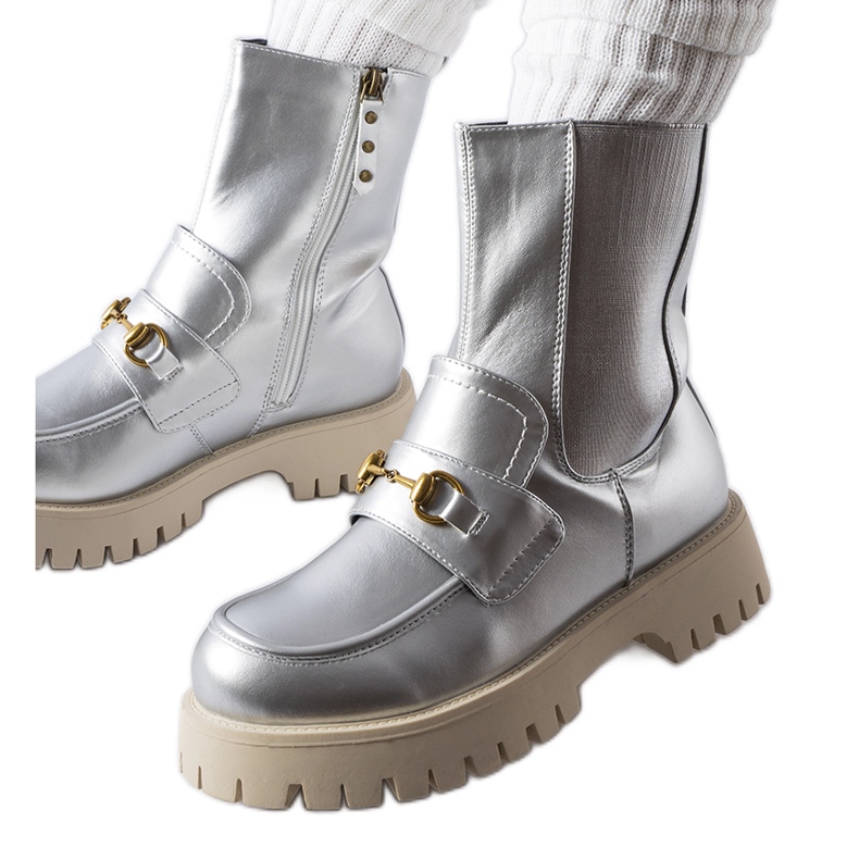 Srebrne izolirane Overlook čizme srebro