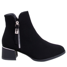 Leines Crne gležnjače s niskom petom crna