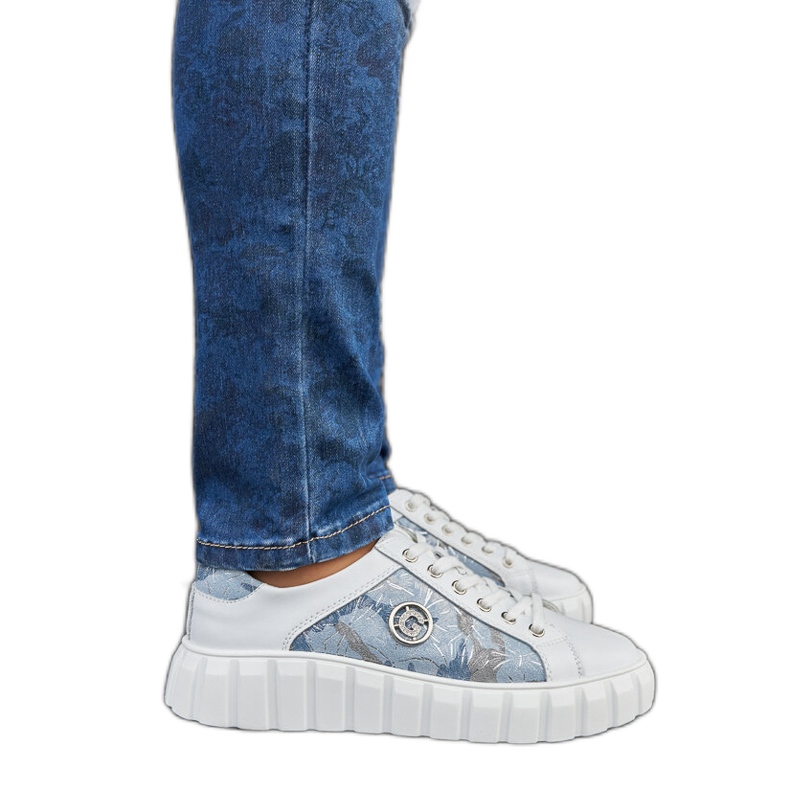 Bijelo-plave kožne tenisice bijela