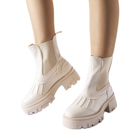 Bež masivni izolirani radnici Carruba