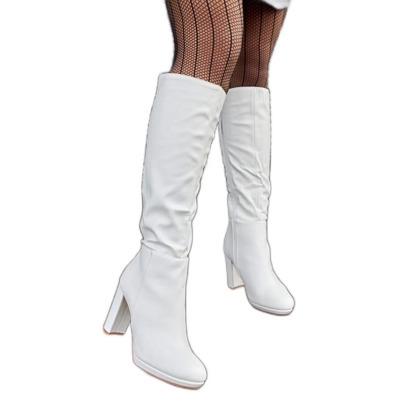 Strother bijele čizme na visoku petu bijela