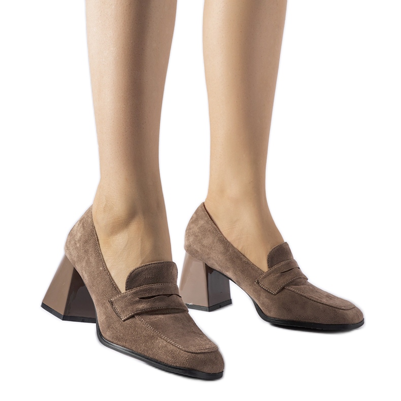 Smeđe cipele s lakiranom Mill petom smeđa