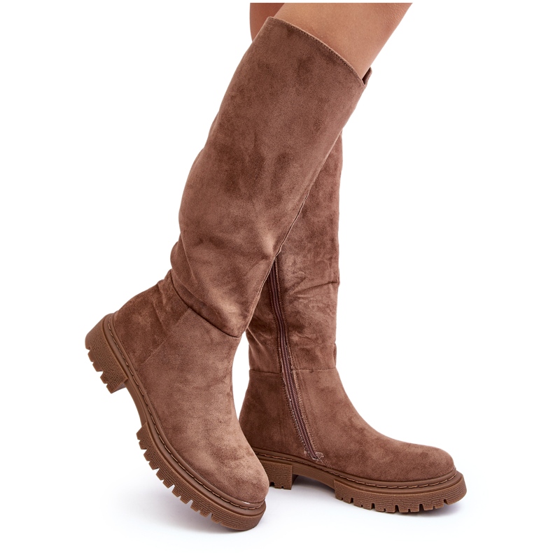 Heliofa smeđe izolirane ženske čizme iznad koljena smeđa