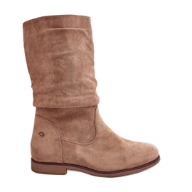 Bež ženske čizme na ravnu petu s naboranim gornjim dijelom
