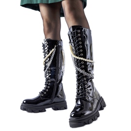 Crne lakirane čizme s Clarksburg biserima crna