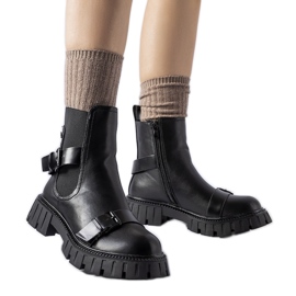 Crne gležnjače s masivnim Fontarine potplatom crna