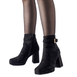 Crne izolirane klasične Caio gležnjače s visokom petom crno