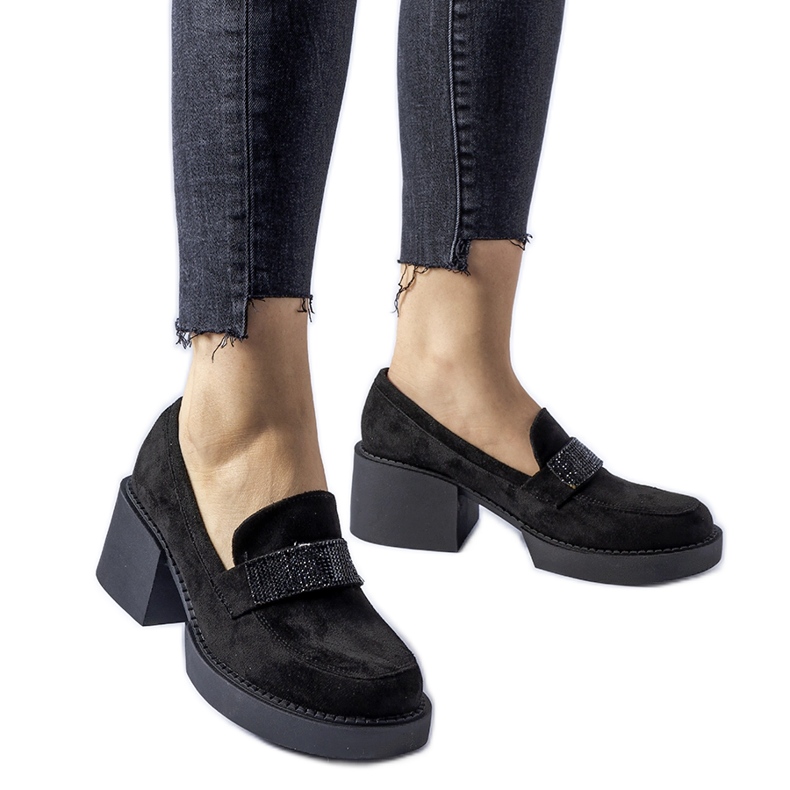 Crne niske cipele s masivnom petom Harrisburg crno