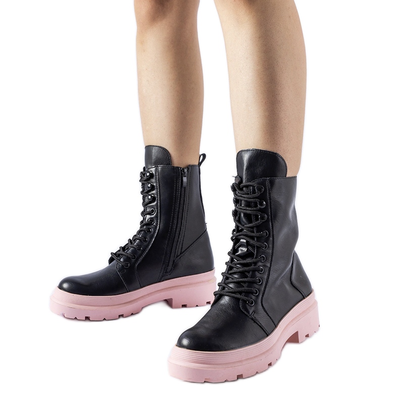 Crne tenisice sa šarenim Quennie potplatom crno