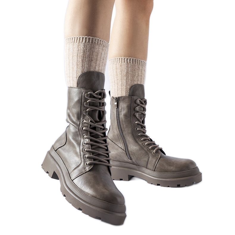 Sive čizme sa Zacharie zaštitnikom siva