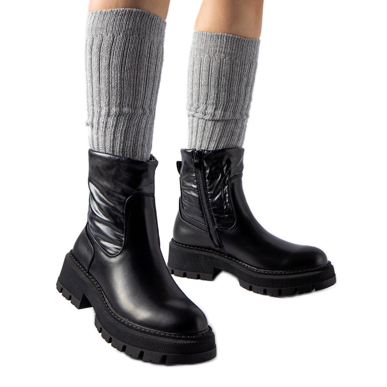 Crne gležnjače s ukrasnim gornjištem marke Garrett crno