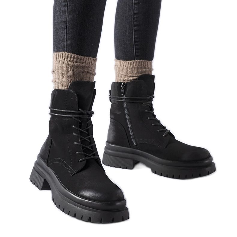 Crne Vadnais čizme s izlizanim vrhom crno