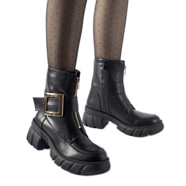 Crne masivne gležnjače s Morgan kopčom crna