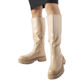 Bež ravne klasične Christien čizme