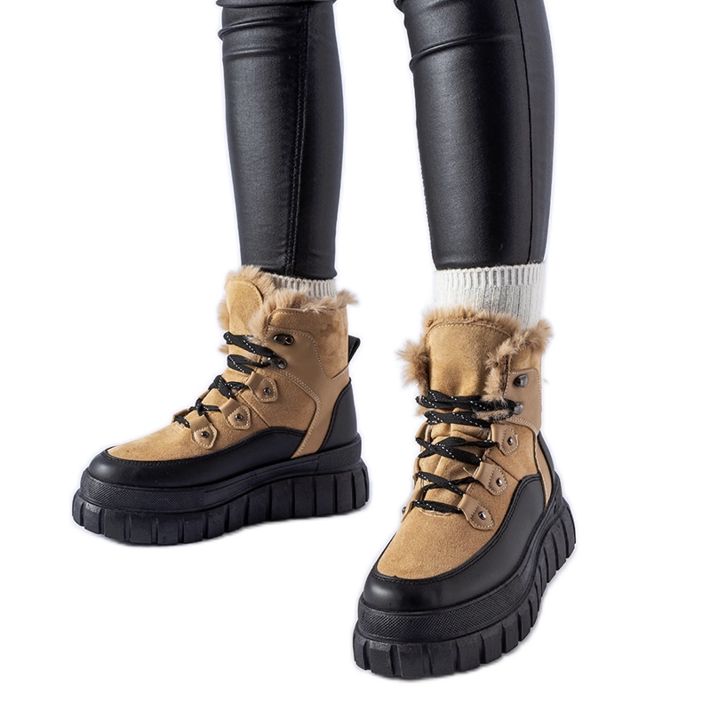 Bež gležnjače s masivnim Cervantes potplatom