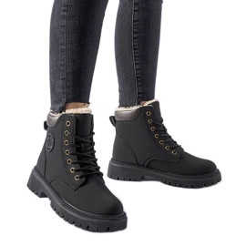 Crne izolirane Medole čizme crna