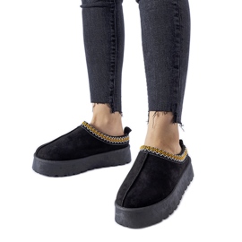 Crne niske čizme za snijeg s ukrasnim Fori šavovima crna