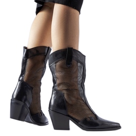 Crne ažurne kaubojske čizme s niskom petom od Beato crna