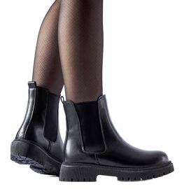 Crne izolirane klasične natikače Noas čizme crna