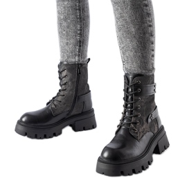 Crne izolirane čizme s Norwalk štitnikom crna