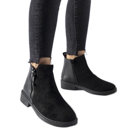 Crne izolirane klasične Montaldo gležnjače crna