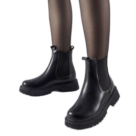 Crne izolirane klasične Edgar gležnjače crna