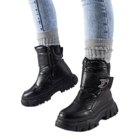 Crne izolirane Mejia čizme za snijeg crna