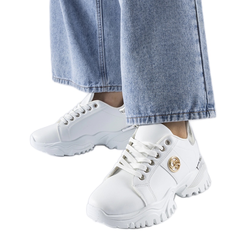 Bijele tenisice s masivnim Arpaia potplatom bijela