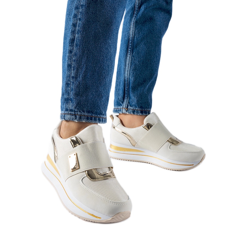 Bež slip-on tenisice s platformom Sages