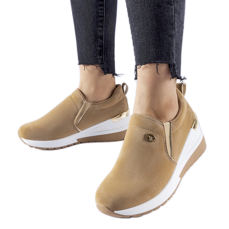 Tamno bež Vitale tenisice na wedge