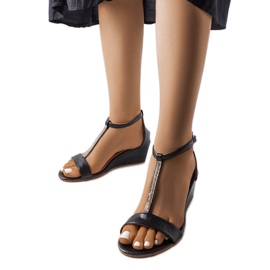 Crne sandale na klin s Flusing kamenčićima crna