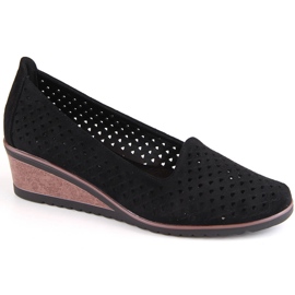 Ženske cipele na wedges od brušene kože, crne Potocki SZ12306 crna