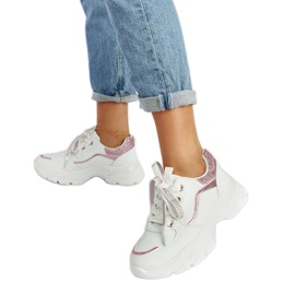 Masivne bijele tenisice s Euklidovim kamenčićima bijela