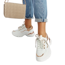 Masivne bijele tenisice s Euklidovim kamenčićima bijela